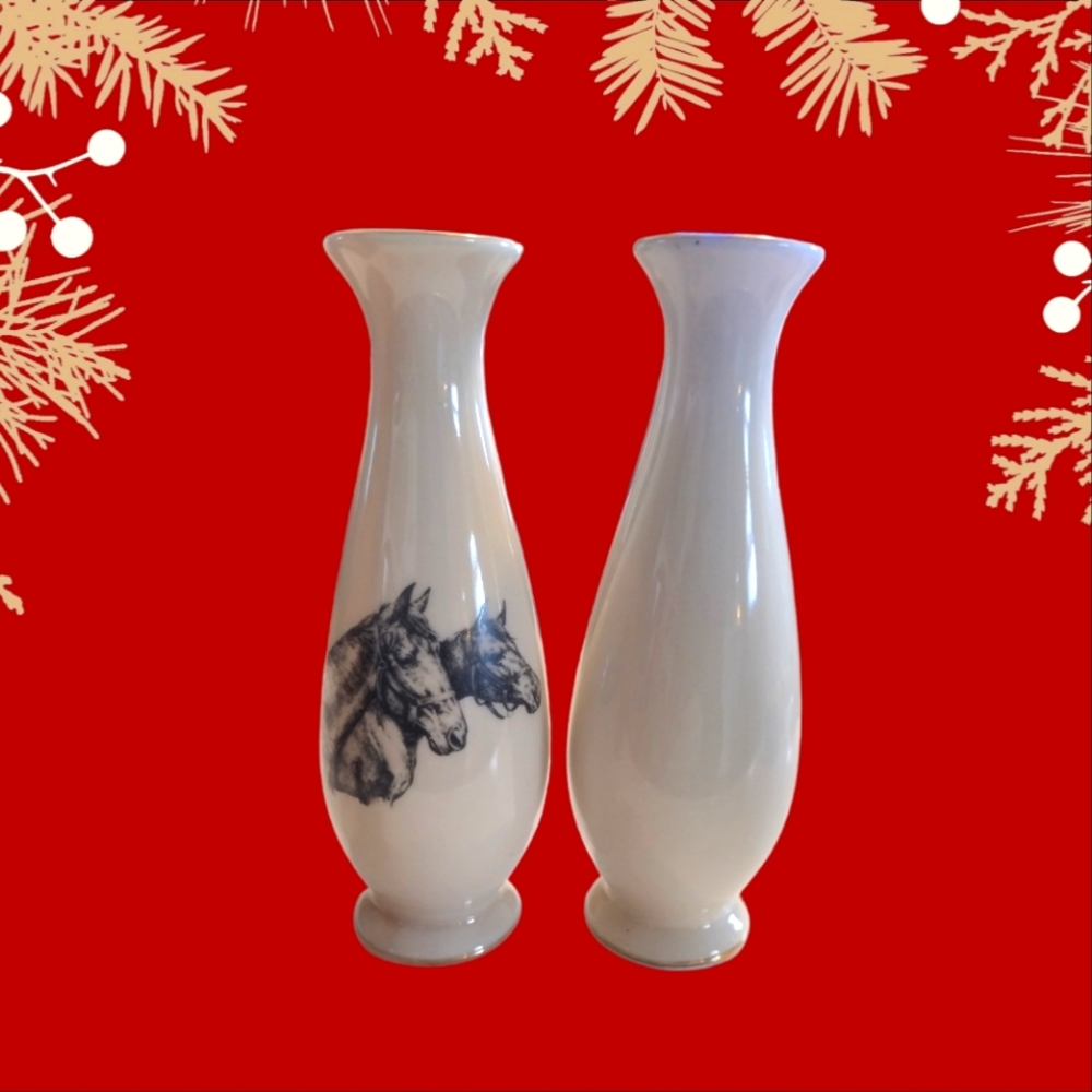 Vintage small world greetings set of horse bud vases